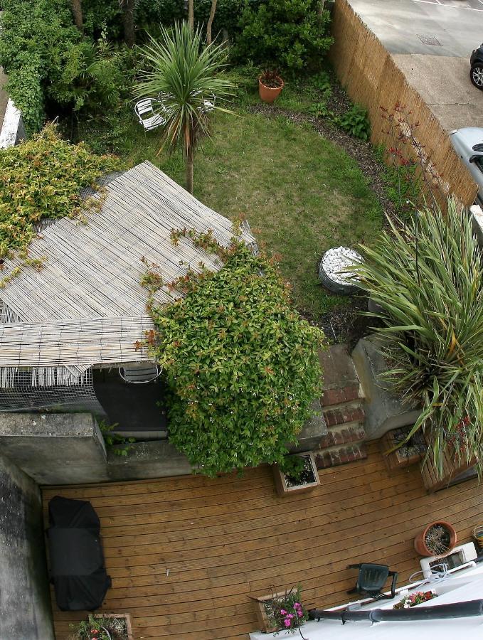 Burlington Palace Eastbourne Seafront Villa With Garden. Екстер'єр фото
