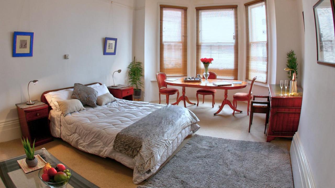 Burlington Palace Eastbourne Seafront Villa With Garden. Екстер'єр фото